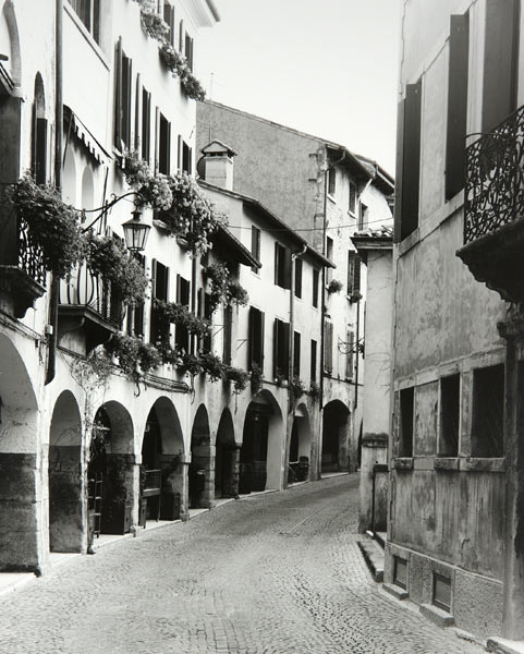 Apollo Street Scene (Italy) by Bruce Zander | ArtworkNetwork.com